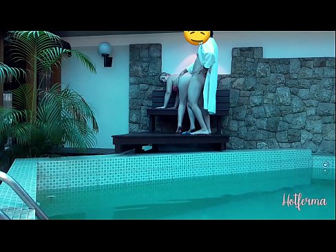 ❤️ Šéf pozve služebnou k bazénu, ale neodolala žhavému ❤ Krásné porno u nás cs.special-grasser.ru ️❤