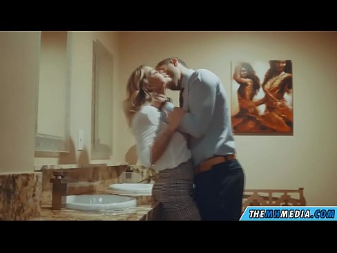 ❤️ Když vás na veřejných záchodcích svádí prsatá blondýna. ❤ Krásné porno u nás cs.special-grasser.ru ️❤